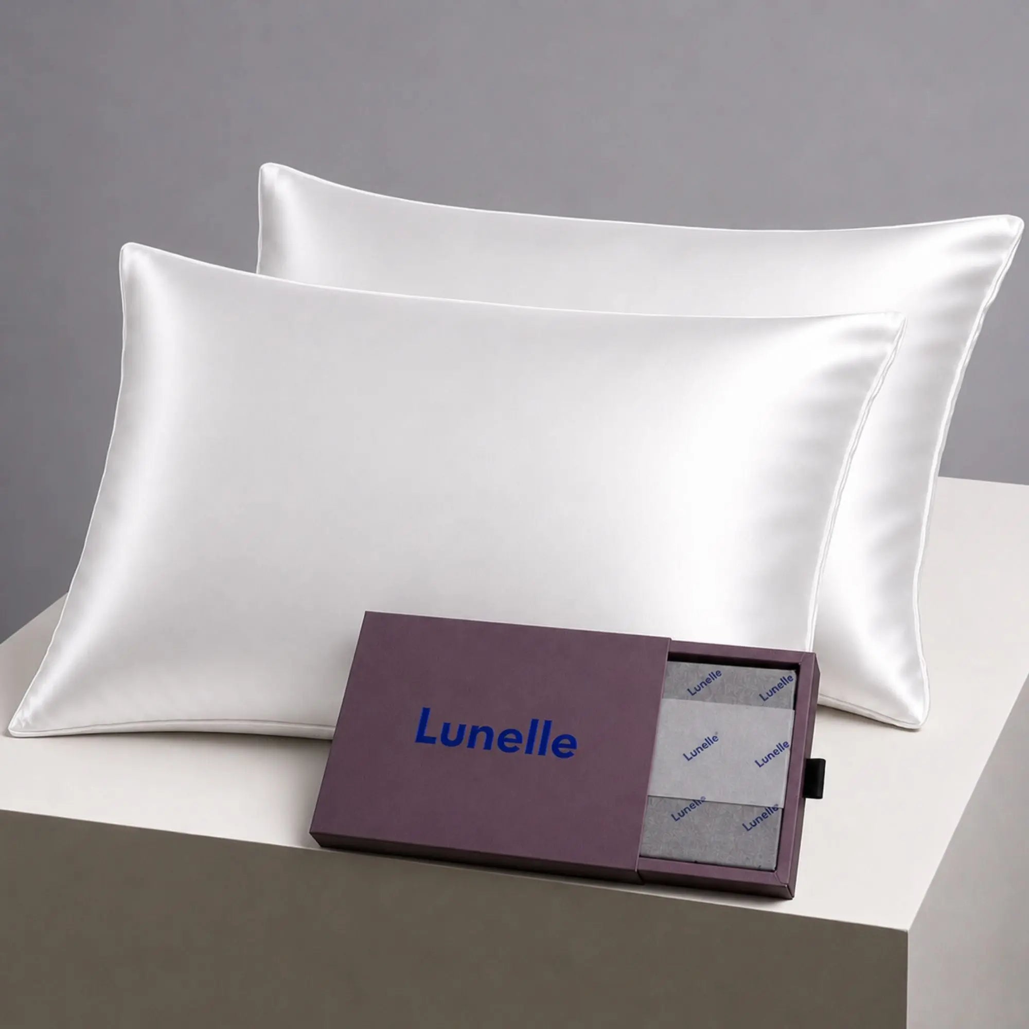 Set Of 2 | 22 Momme 100% Mulberry Silk Pillowcases for Hair & Skin - White Lunissy UK