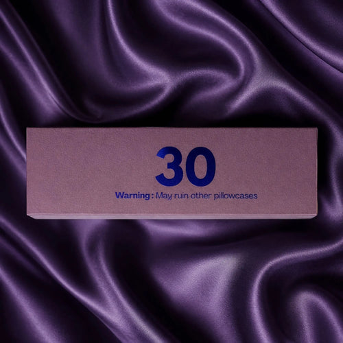 Lunelle 30 momme Grade 6A mulberry silk pillowcase flat lay product shot - ultra-smooth surface for hair and skin