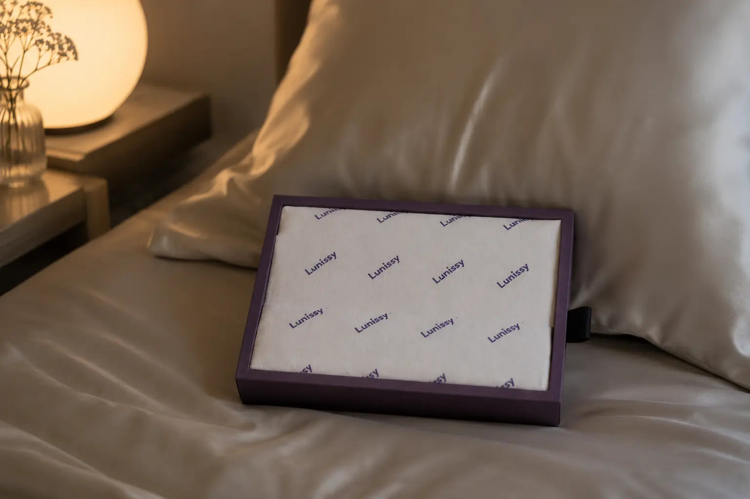 30 Momme 100% Mulberry Silk Pillowcase for Hair & Skin - Silver Lunissy UK