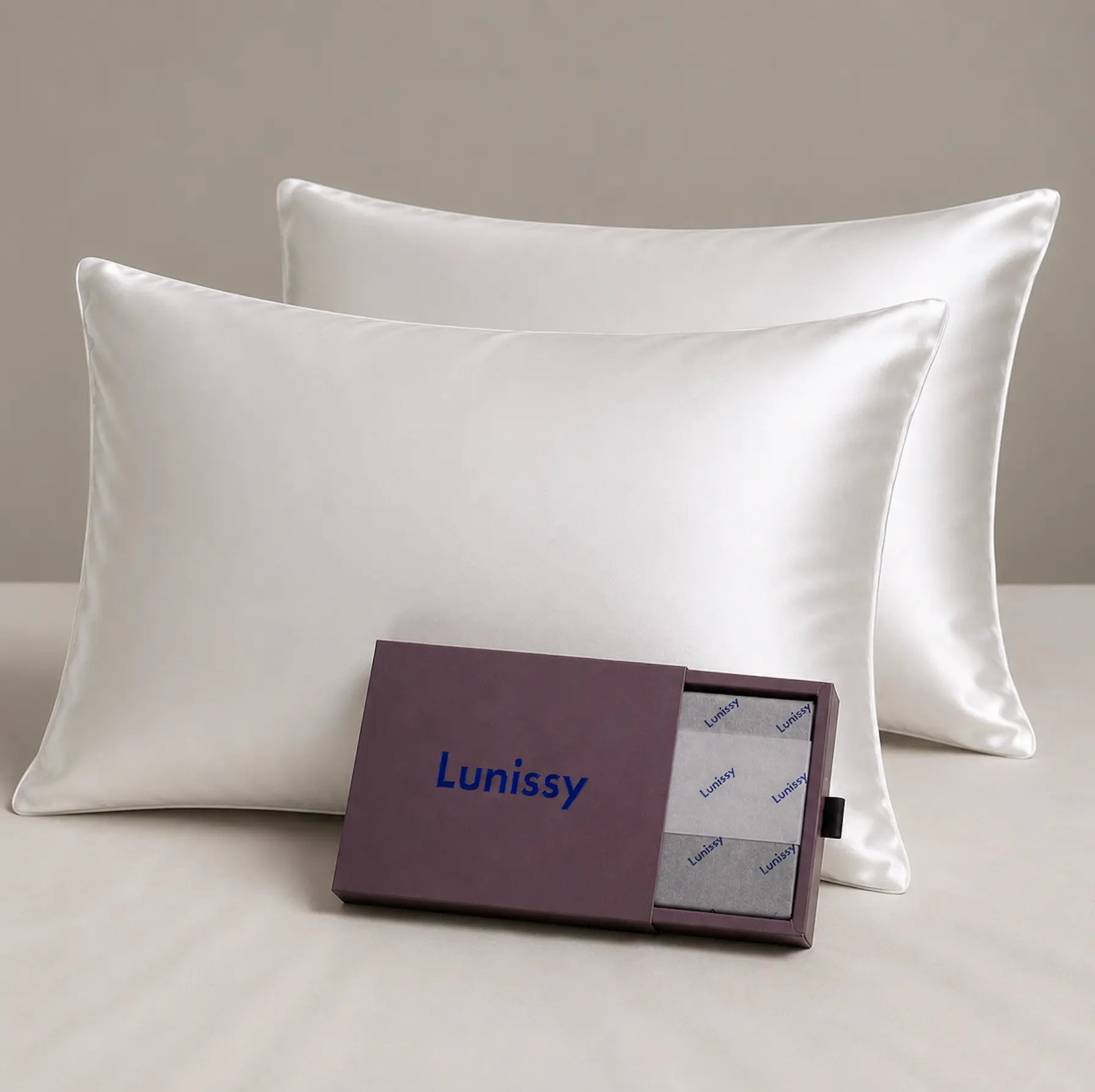 Set Of 2 | 30 Momme 100% Mulberry Pillowcases for Hair & Skin - White Lunissy UK